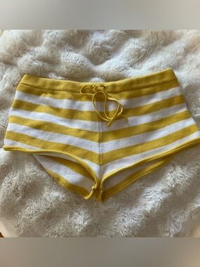 Free People Knit Striped Yellow & White Shorts with Drawstring, size Large, EUC